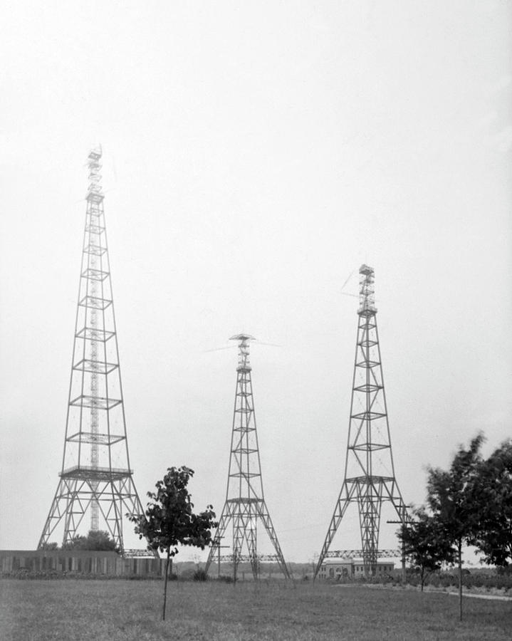 Us Naval Observatory Time Signalling Antennas Photograph by Us Naval Observatory/science Photo Library