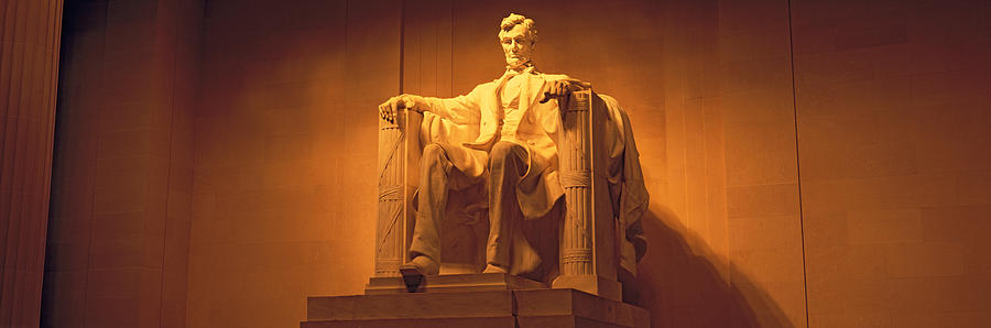 Abraham Lincoln Photograph - Usa, Washington Dc, Lincoln Memorial by Panoramic Images