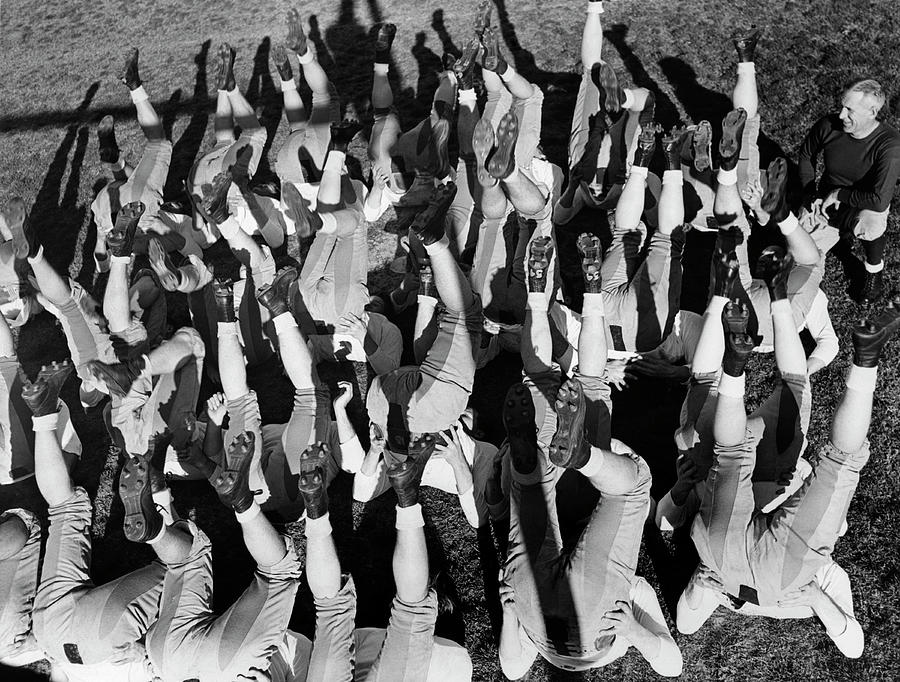 University Of Southern California Photograph - USC Football Exercise by Underwood Archives