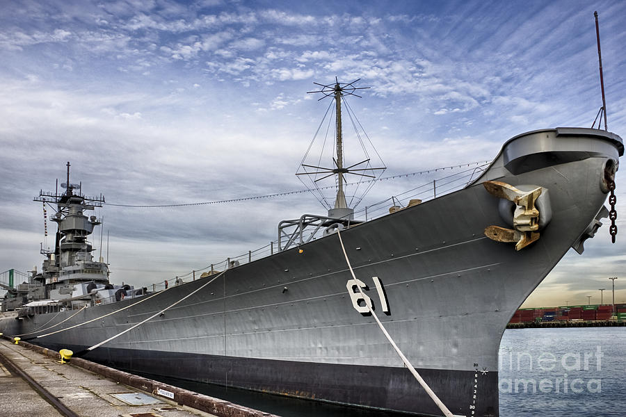 USS Iowa Photograph by David Doucot