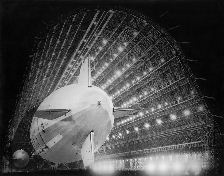 USS Macon In Hangar One Photograph by Underwood Archives