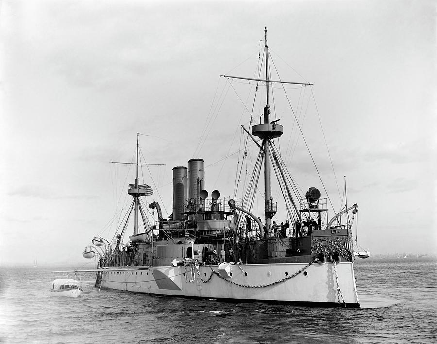 Uss Maine In Harbour Photograph by Library Of Congress/science Photo Library