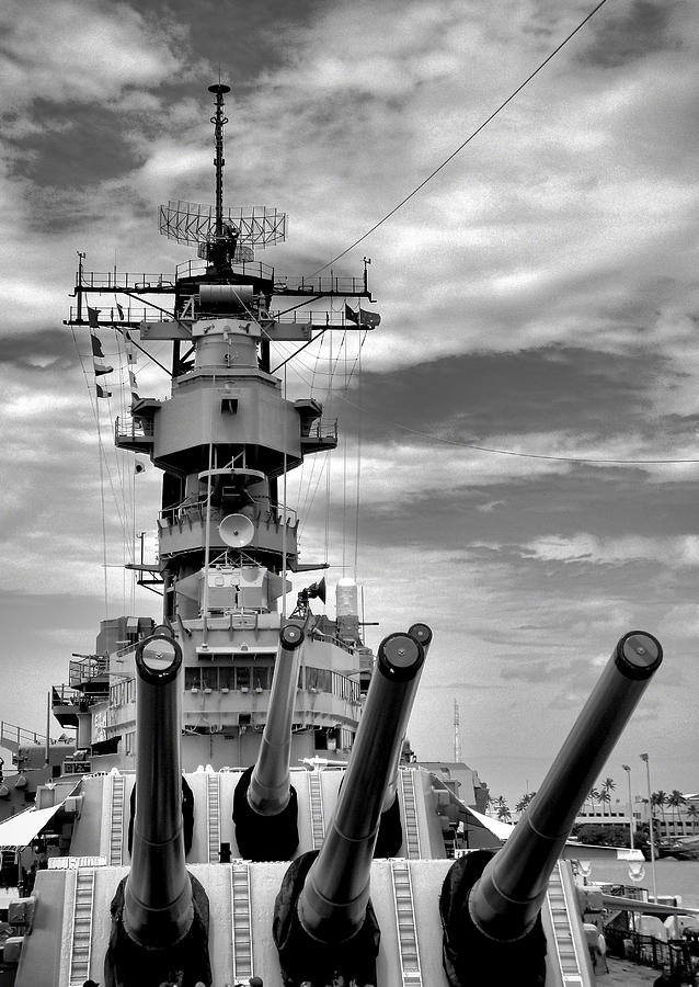 USS Missouri Guns  Photograph by Robert Meyers-Lussier