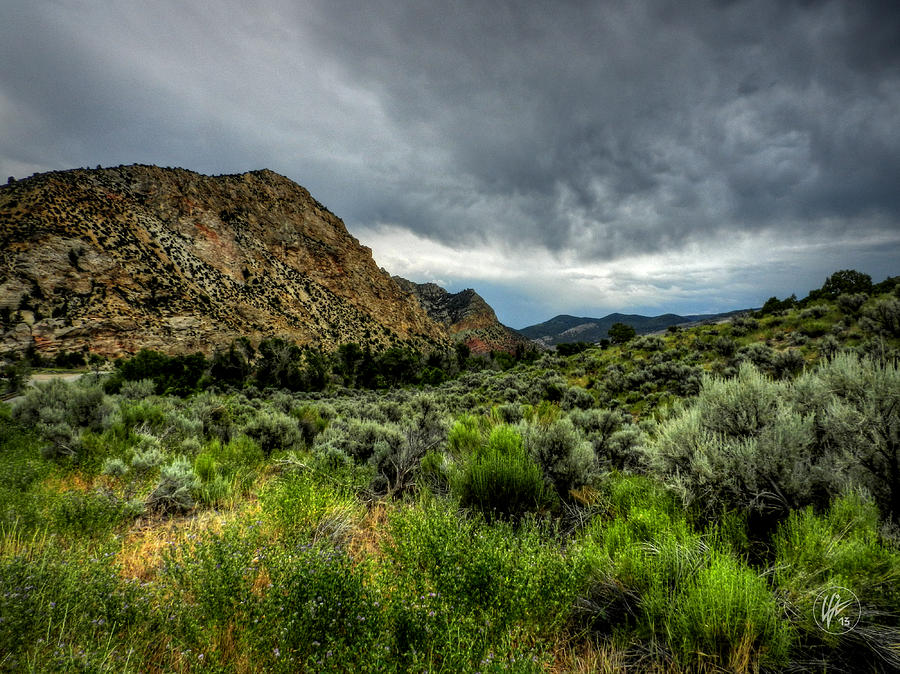 Mountain Photograph - Utah - Navajo Cliffs 002 by Lance Vaughn