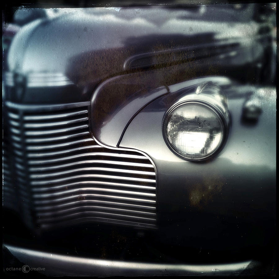 V8 Grill in Gray Photograph by Tim Nyberg