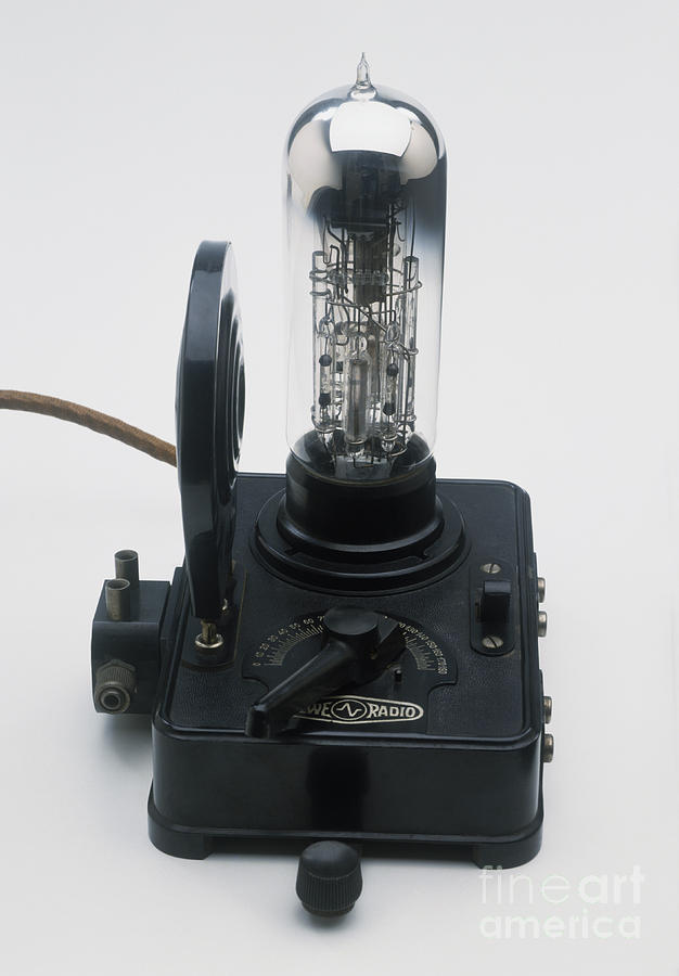 Vacuum Tube, Siegmund Loewe Photograph by Clive Streeter / Dorling Kindersley / Science Museum, London