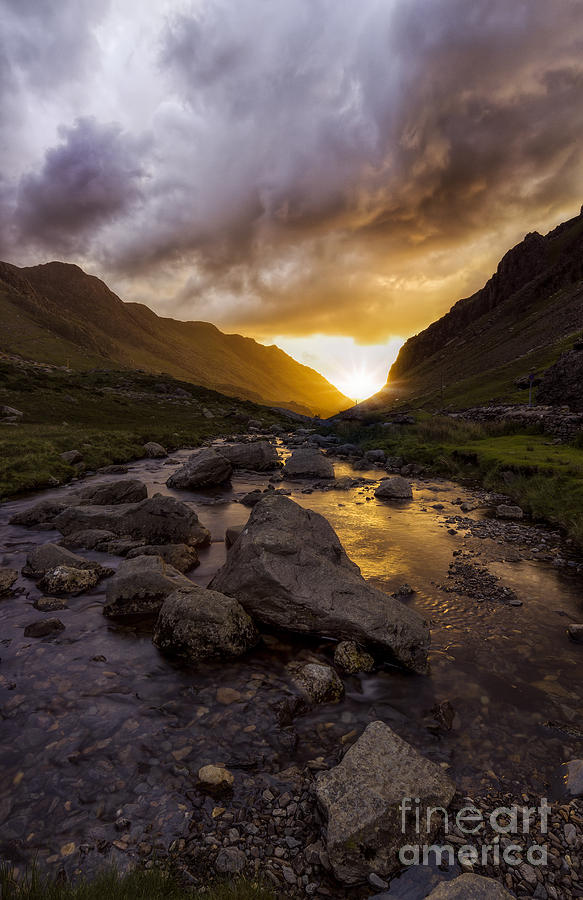 Valley Of Light Photograph by Ian Mitchell