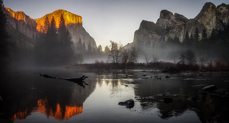 Yosemite National Park Photograph - Valley View Yosemite National Park Winterscape Sunset by Scott McGuire