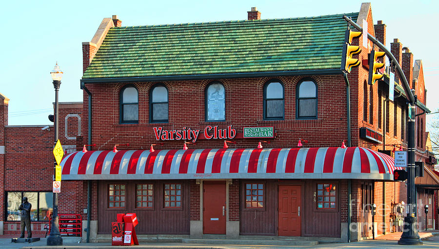Varsity Club Columbus Ohio 4825 Photograph by Jack Schultz