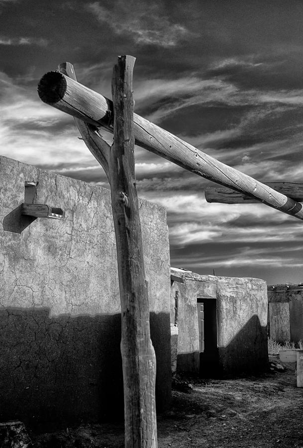 Vegas Taos Pueblo Photograph by Gary Warnimont