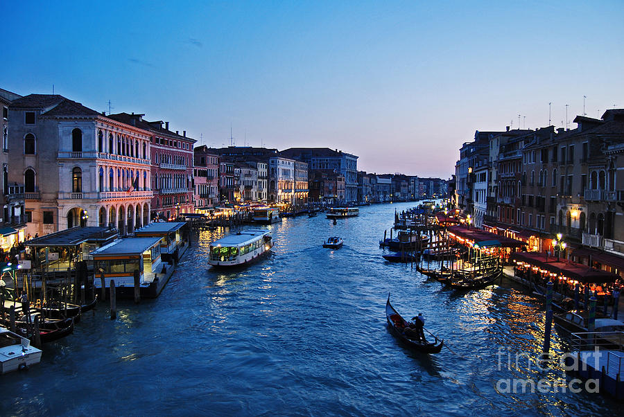 Venezia - Il Gran Canale Photograph by Carlos Alkmin