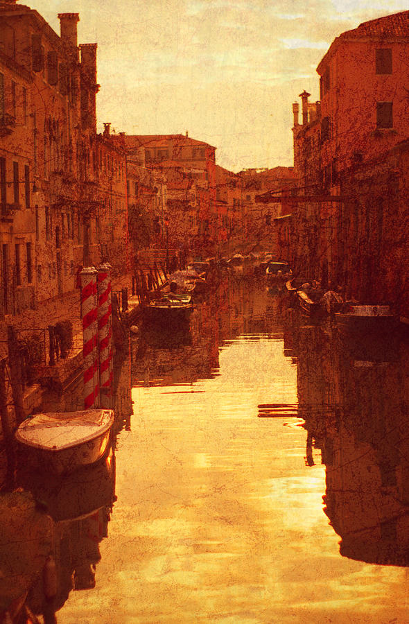 Venice Canal Sunset Photograph by Suzanne Powers