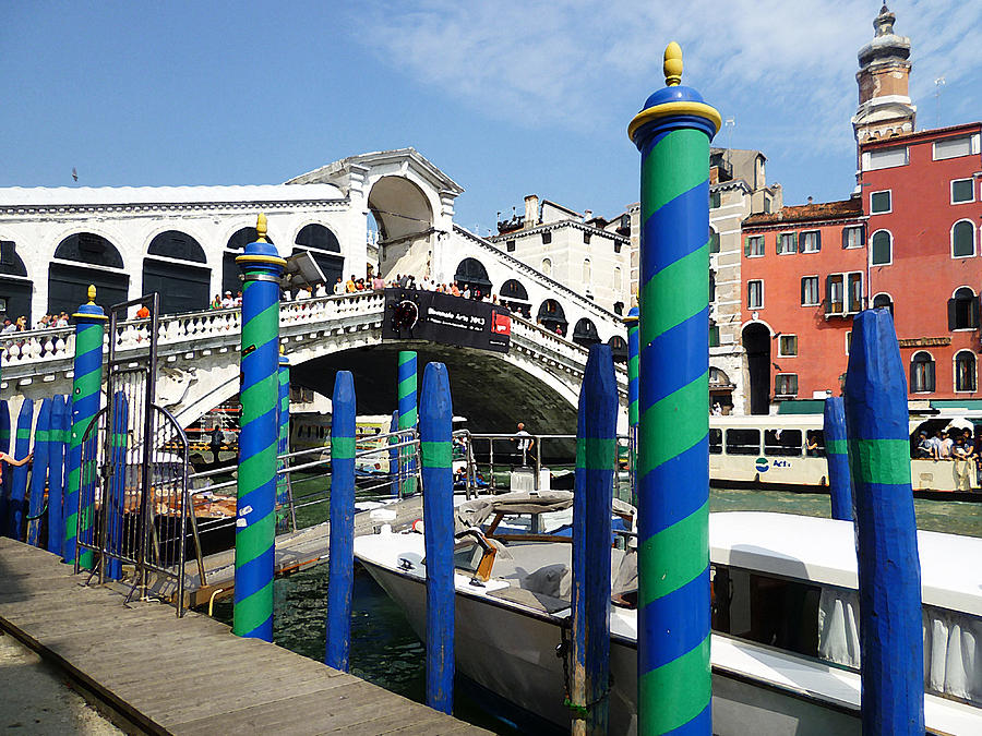 Venice Italy Ponte Di Rialto  Painting by Irina Sztukowski