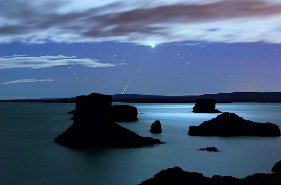 Venus And Meteor Over Reservoir Photograph by Luis Argerich