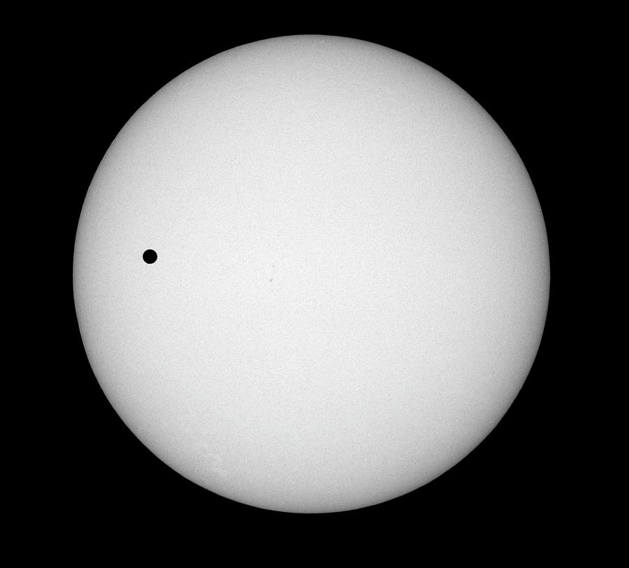 Venus Transiting The Sun Photograph by Dr Juerg Alean/science Photo Library