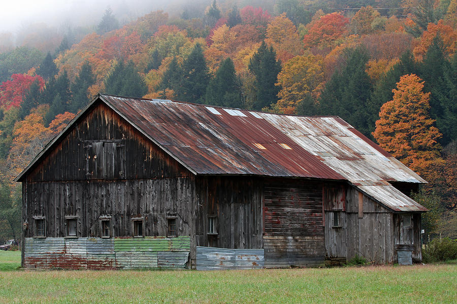 Barn Photograph - Vermont Barn and Fall Foliage   by Juergen Roth