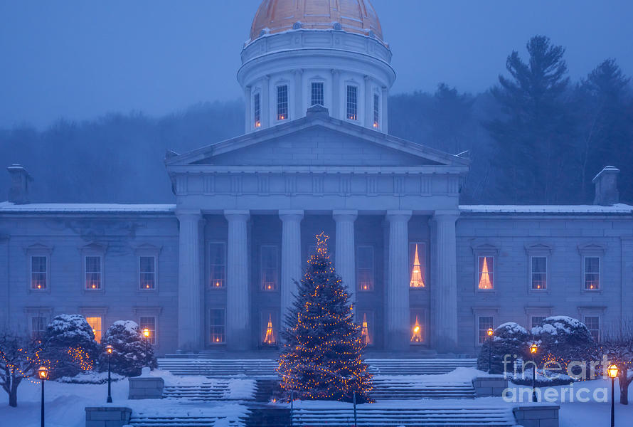 Vermont State House Christmas Photograph by Susan Cole Kelly