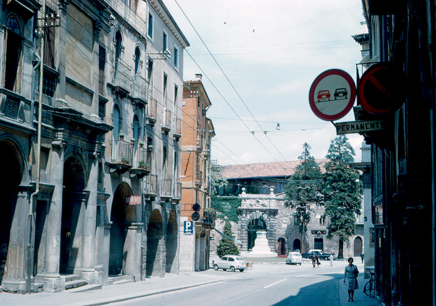 Vicenza Photograph - Vicenza Italy 1962 by Cumberland Warden Vicenza Photograph - Vicenza Italy 1962 by Cumberland Warden