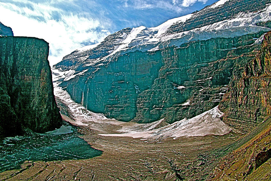 Victoria Glacier from Plain of Six Glaciers in Banff National Park ...