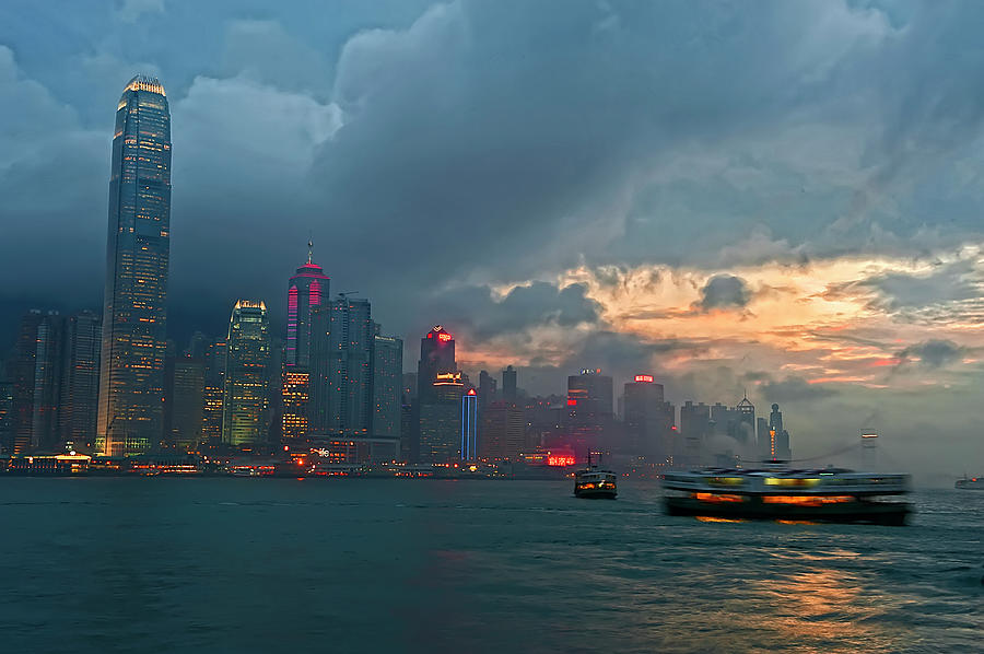 Victoria Harbour Sunset Photograph by Wsboon Images