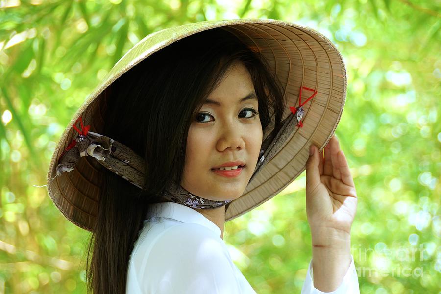 bamboo hat tours vietnam