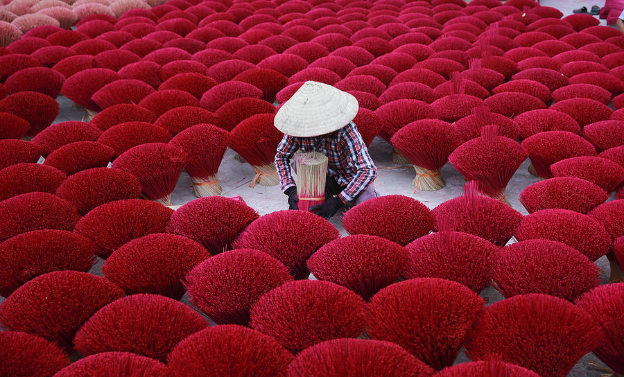 Vietnam - woman making red insense Photograph by Tran Tuan Viet