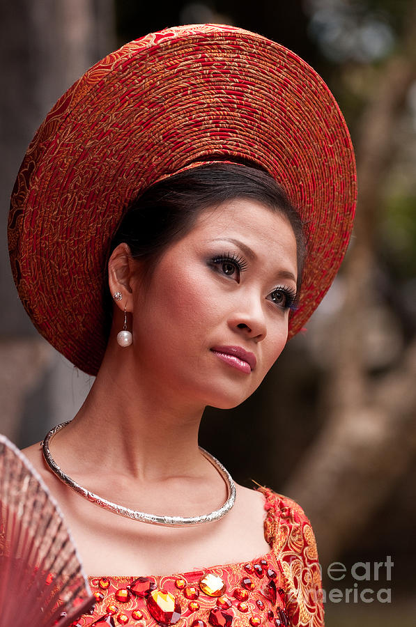 Vietnamese Bride 09 Photograph by Rick Piper Photography