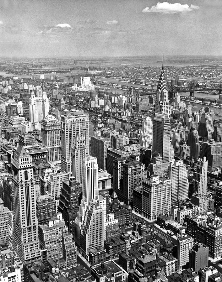View East From Empire State Photograph by Underwood Archives