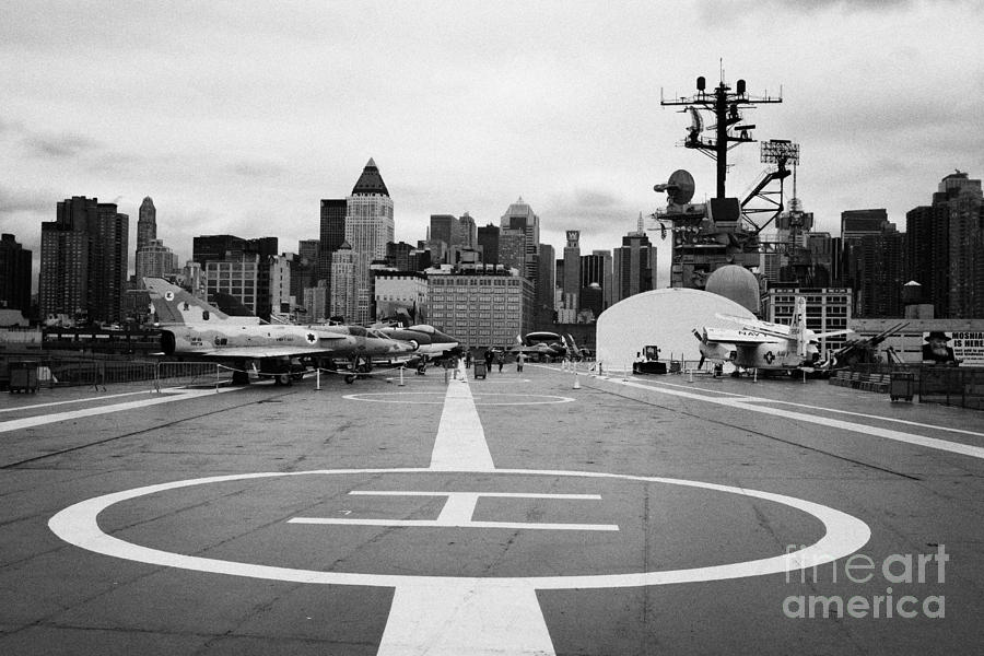 view of manhattan from the rear helicopter pad on the flight deck USS ...