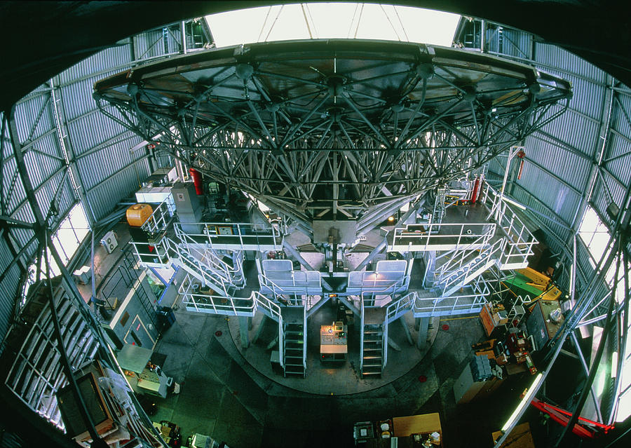 View Of The James Clerk Maxwell Telescope Photograph by David Nunuk/science Photo Library
