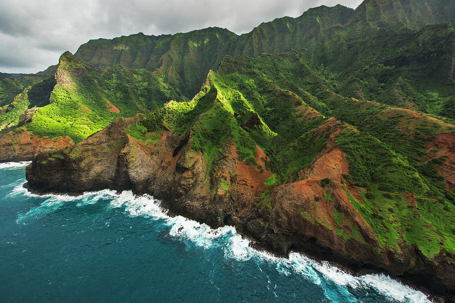 View Of The Na Pali Coast  Kauai Photograph by Carl Johnson
