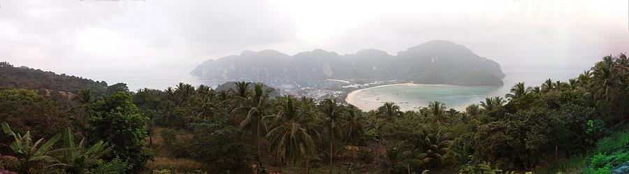 Phi Photograph - Viewpoint - Phi Phi Island - 01138 by DC Photographer