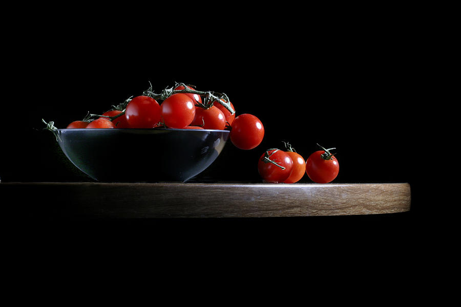 Tomato Photograph - Vine Ripe Tomatoes by David and Carol Kelly