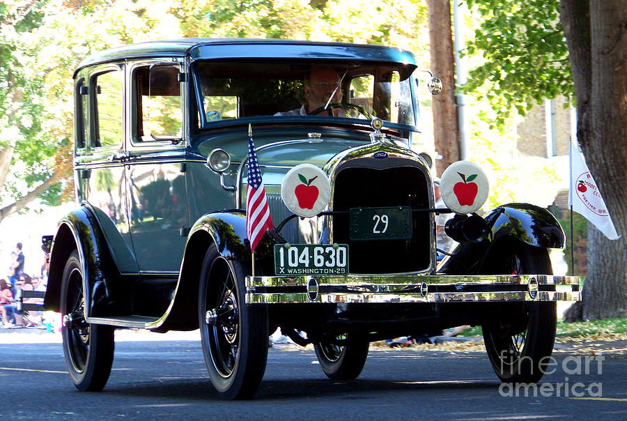 Vintage 1929 Model A Town Car Photograph by Charles Robinson