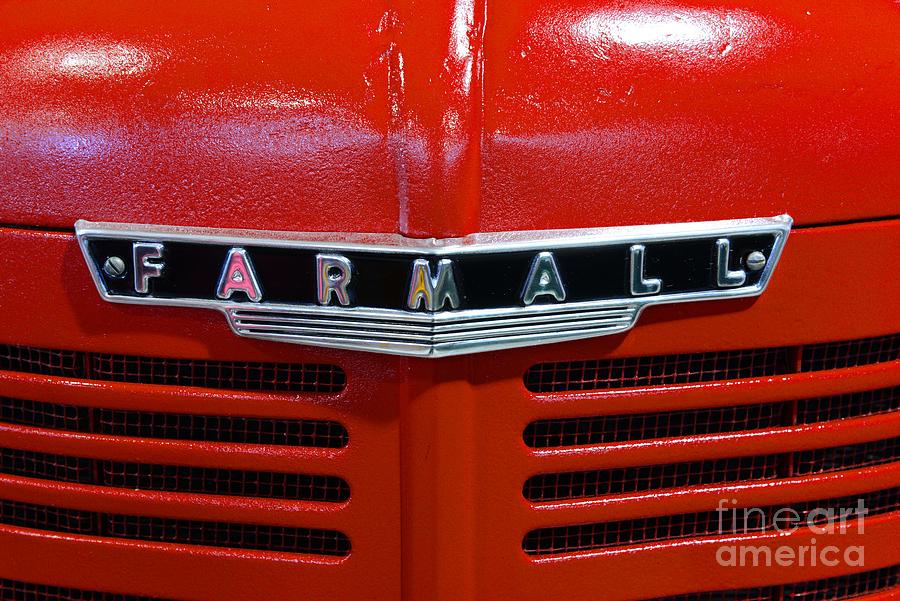 Vintage 1947 Farmall Tractor Photograph by Paul Ward