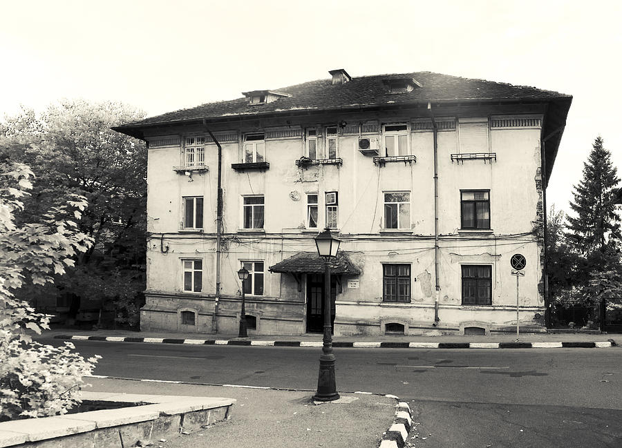 Vintage black and white house Photograph by Vlad Baciu