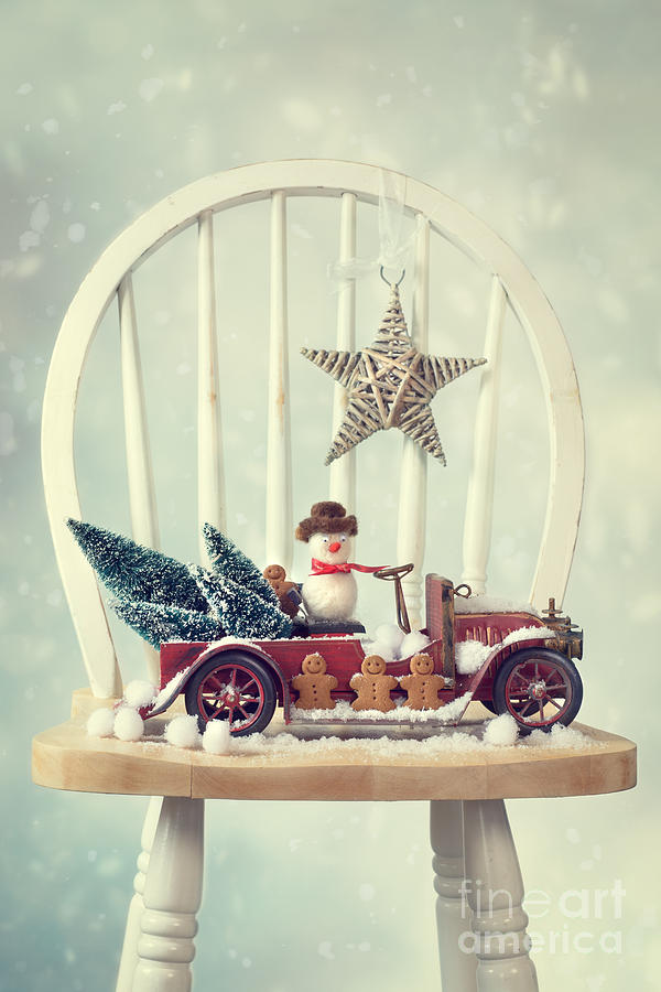 Christmas Photograph - Vintage Christmas Truck by Amanda Elwell