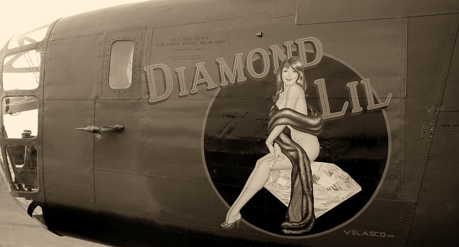 Vintage Diamon Lil B-24 Bomber Aircraft Photograph by Amy McDaniel