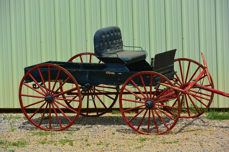 1800's Vintage Horse Drawn Doctor's Buggy - Kelly's Collectibles