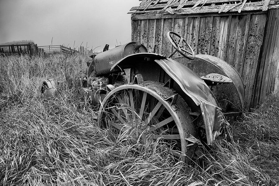 Vintage Farm Tractor Photograph by Theresa Tahara