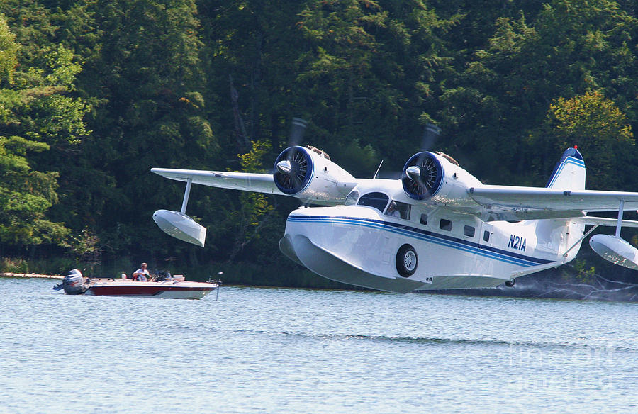 Vintage Seaplane Photograph by Kevin McCarthy
