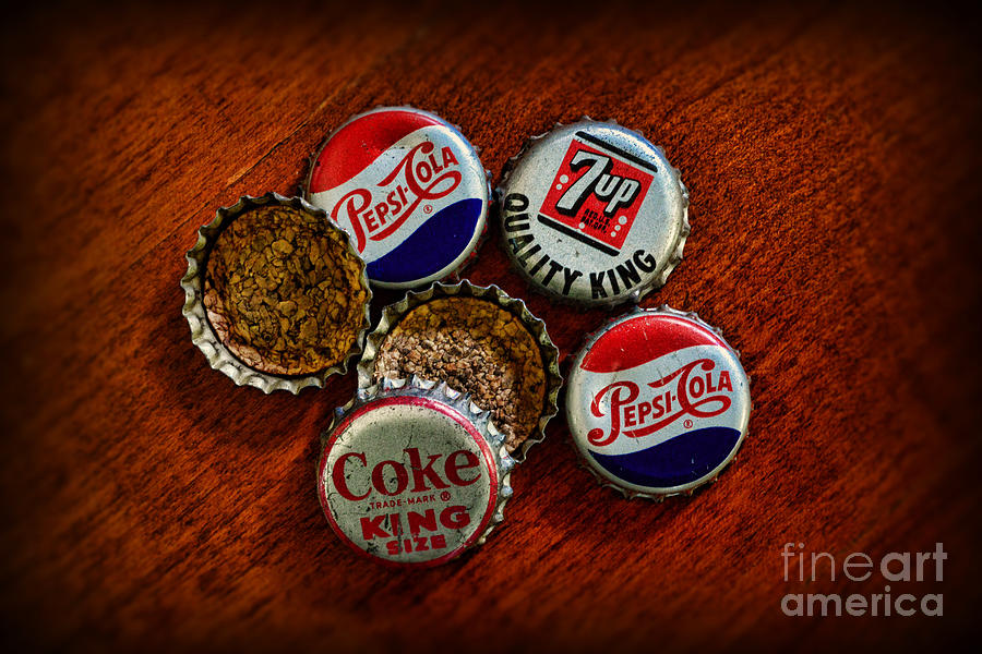 Ten vintage unused Piggly Wiggly cork-lined soda bottle caps 