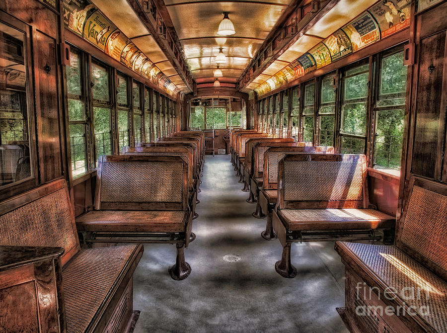 Vintage Trolley No. 948 Photograph by Susan Candelario