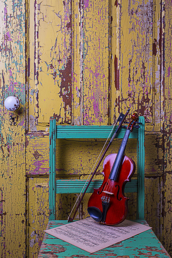 Violin Photograph - Violin On Worn Green Chair by Garry Gay