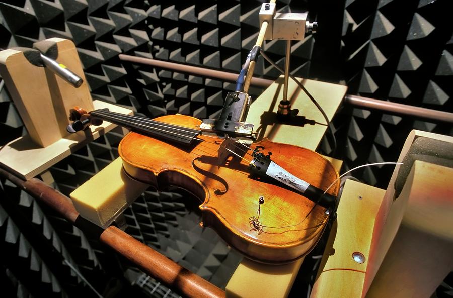 Violin Tests In Anechoic Chamber Photograph by Patrick Landmann