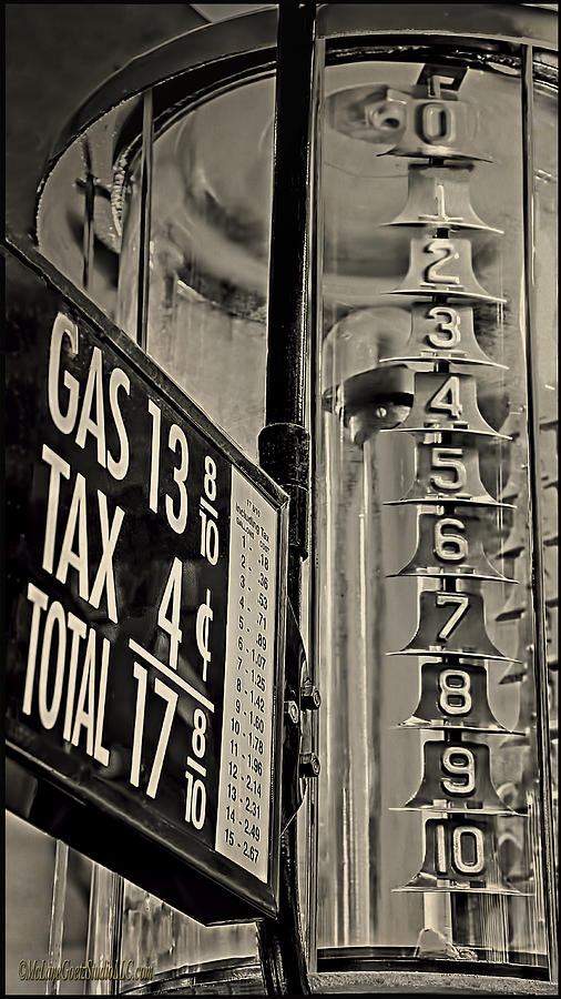 Visi Bowl Gas Pump  Photograph by LeeAnn McLaneGoetz McLaneGoetzStudioLLCcom
