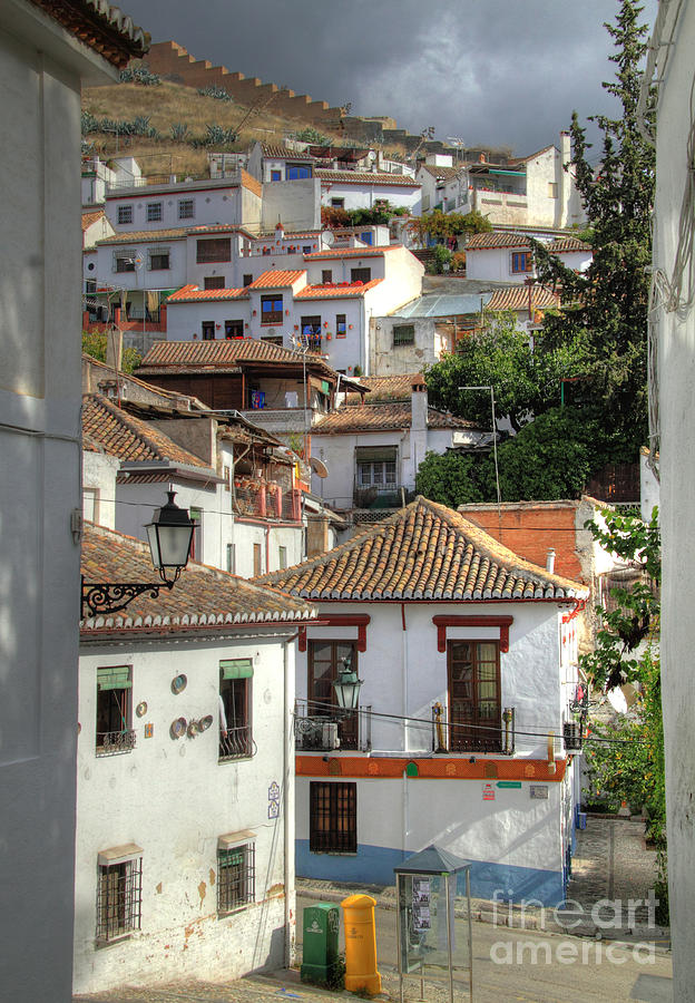 Vista de Sacromonte - Granada Photograph by Levin Rodriguez