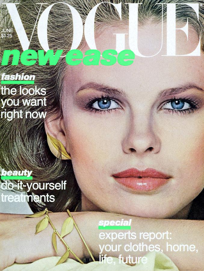 Vogue Cover Featuring Lisa Taylor Photograph by Albert Watson