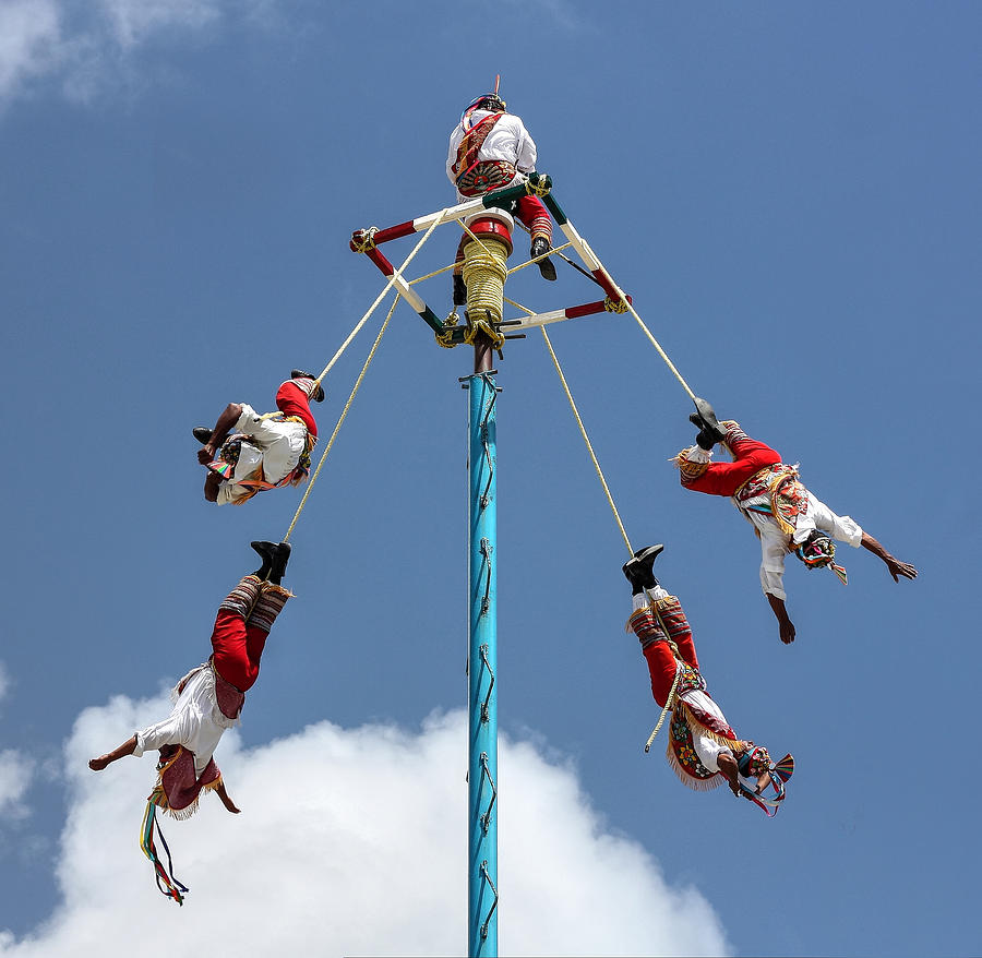 Voladores de Papantla Photograph by Paul Williams - Pixels