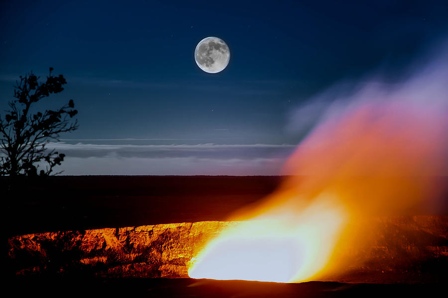 Volcanic Moon Photograph by Craig Watanabe